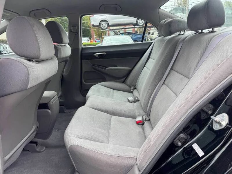 2010 Honda Civic 8th Gen - Image 13 of 19