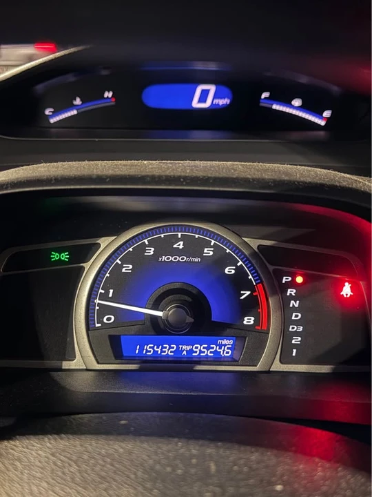2010 Honda Civic 8th Gen - Image 8 of 8