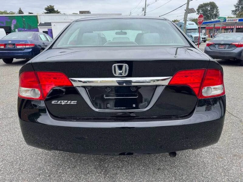2010 Honda Civic 8th Gen - Image 4 of 19