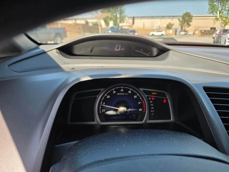 2010 Honda Civic 8th Gen - Image 8 of 10