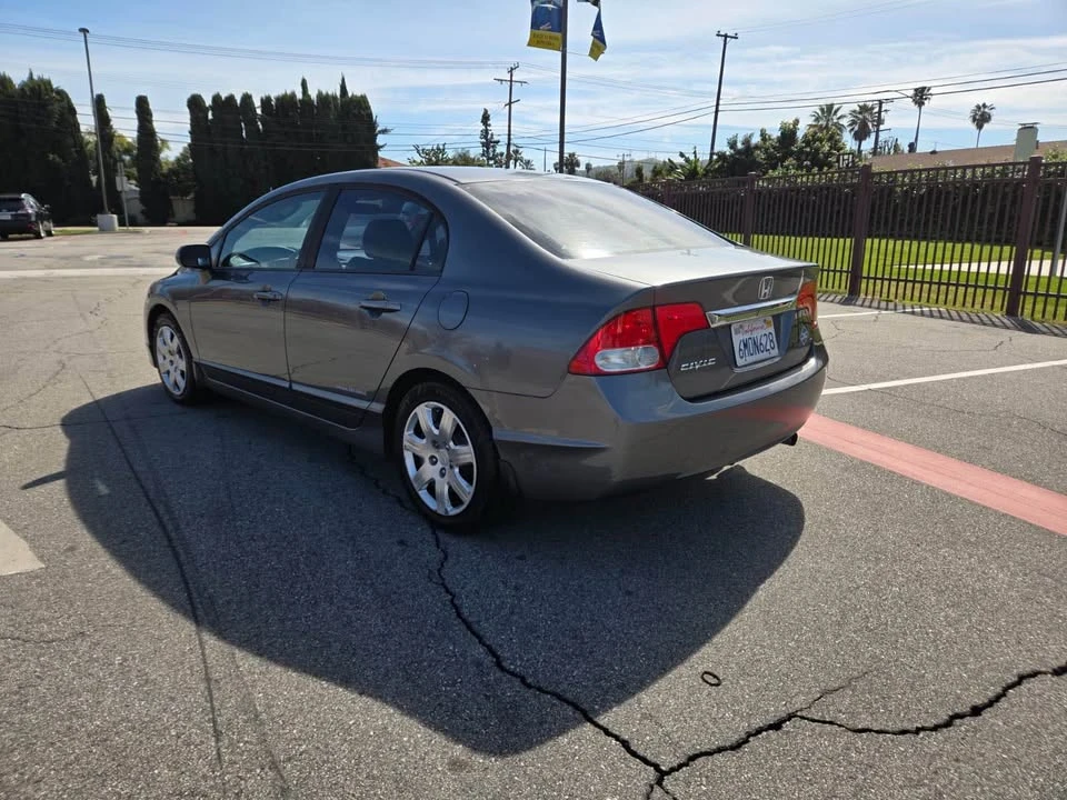 2010 Honda Civic 8th Gen - Image 5 of 7