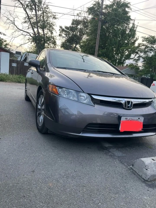 2010 Honda Civic 8th Gen - Image 4 of 4