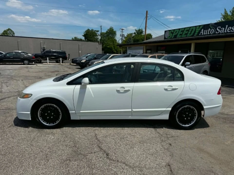 2010 Honda Civic 8th Gen - Image 7 of 15
