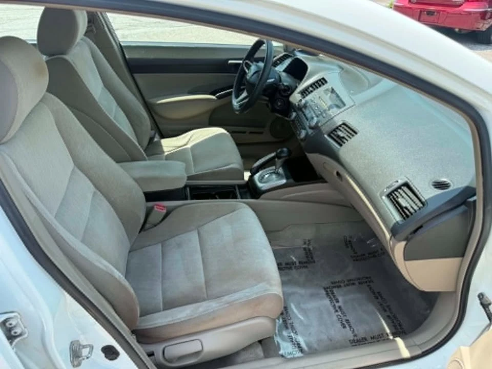2010 Honda Civic 8th Gen - Image 13 of 15