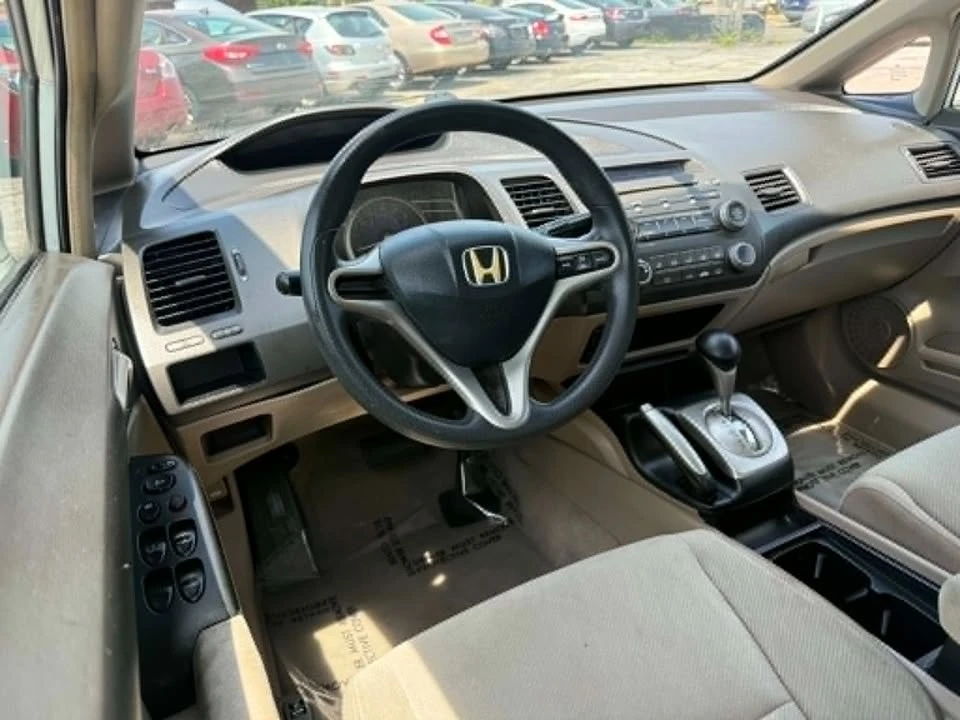2010 Honda Civic 8th Gen - Image 11 of 15