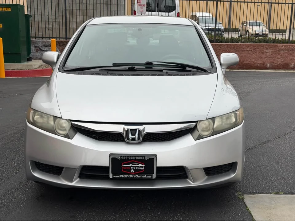 2010 Honda Civic 8th Gen - Image 2 of 19
