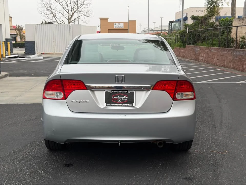 2010 Honda Civic 8th Gen - Image 7 of 19