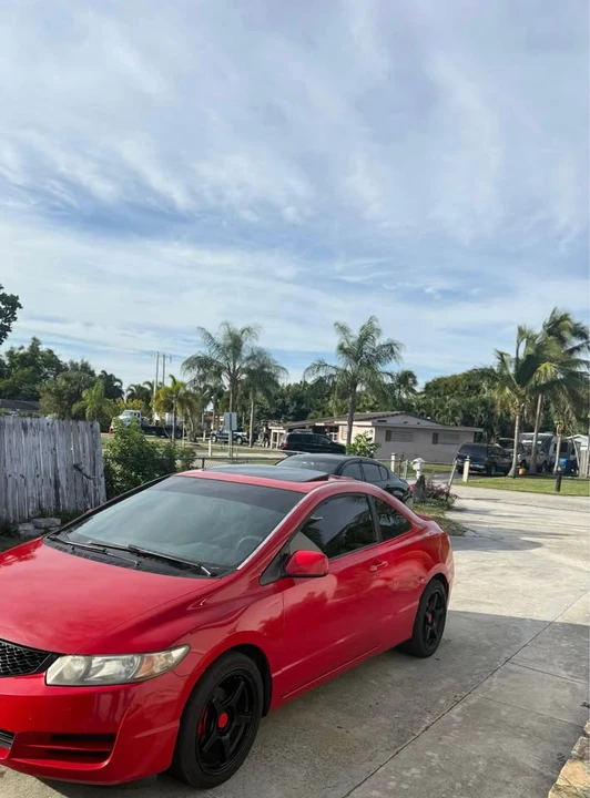 2010 Honda Civic 8th Gen - Image 4 of 6