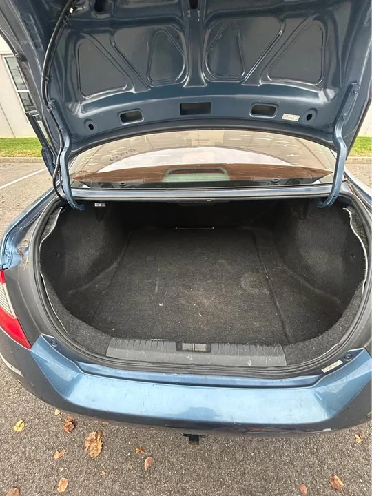 2010 Honda Civic 8th Gen - Image 10 of 10