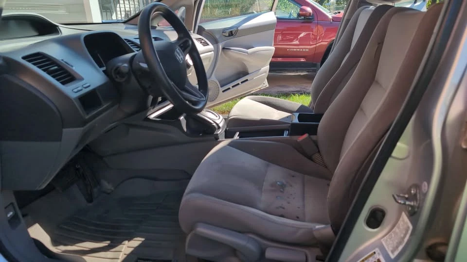 2010 Honda Civic 8th Gen - Image 6 of 11