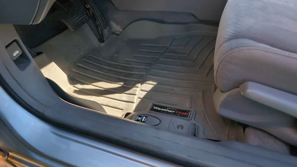 2010 Honda Civic 8th Gen - Image 7 of 11