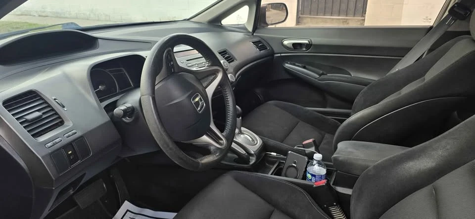 2010 Honda Civic 8th Gen - Image 3 of 11