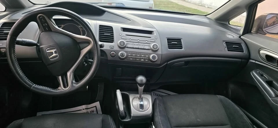 2010 Honda Civic 8th Gen - Image 4 of 11