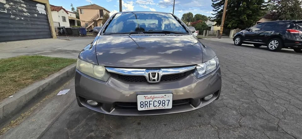 2010 Honda Civic 8th Gen - Image 10 of 11
