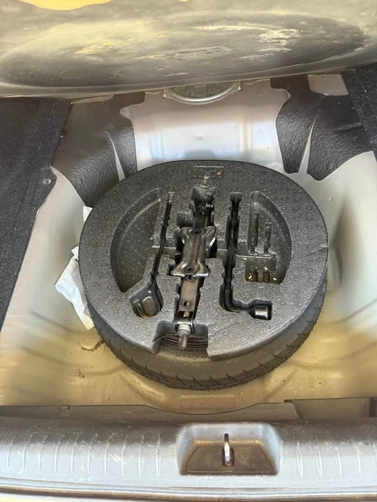 2010 Honda Civic 8th Gen - Image 12 of 12