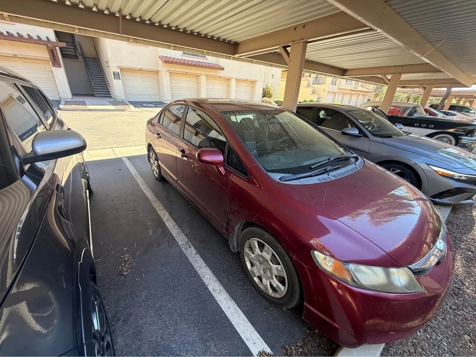 2010 Honda Civic 8th Gen - Image 3 of 12