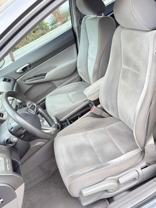 2010 Honda Civic 8th Gen - Image 8 of 8