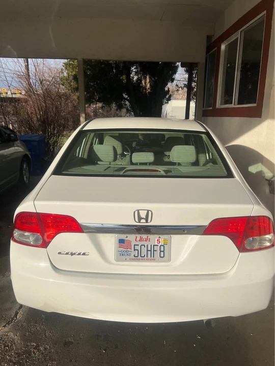 2010 Honda Civic 8th Gen - Image 8 of 11