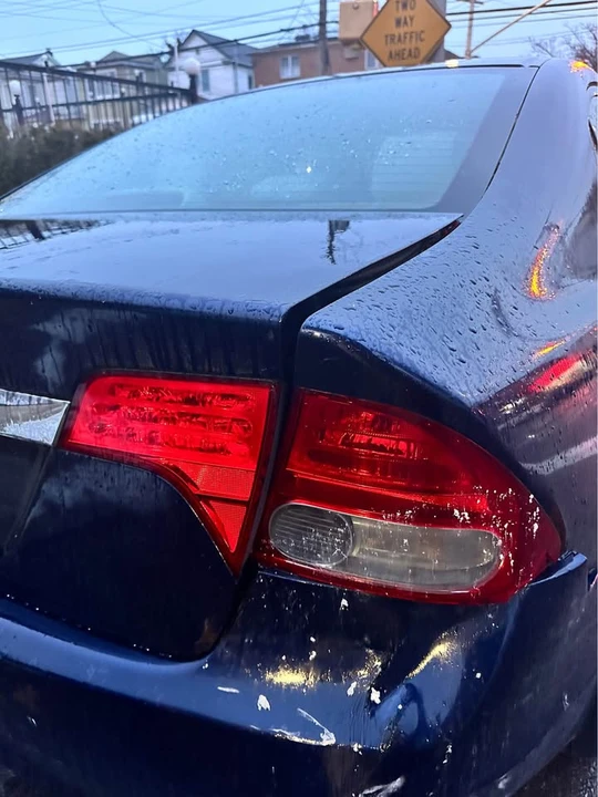 2010 Honda Civic 8th Gen - Image 4 of 6