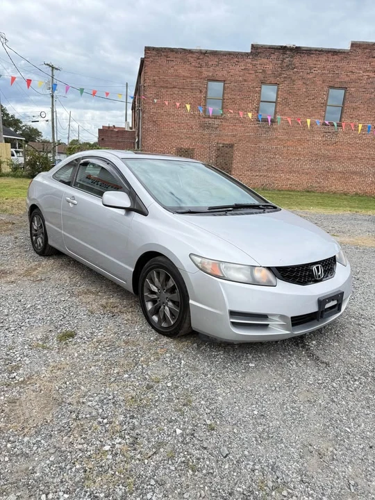 2010 Honda Civic 8th Gen - Image 3 of 20