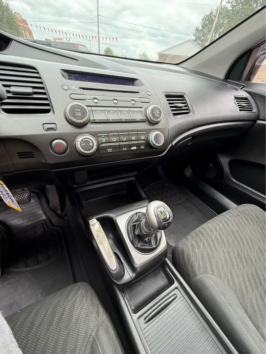 2010 Honda Civic 8th Gen - Image 15 of 20