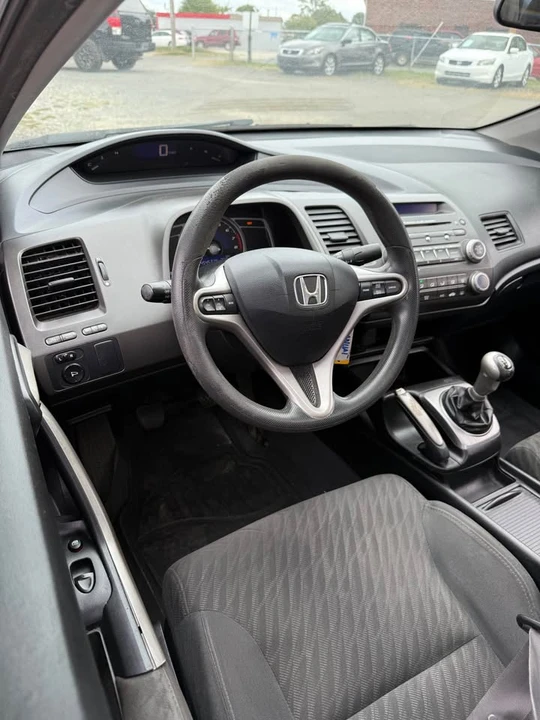 2010 Honda Civic 8th Gen - Image 19 of 20
