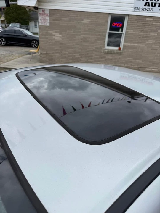 2010 Honda Civic 8th Gen - Image 13 of 20