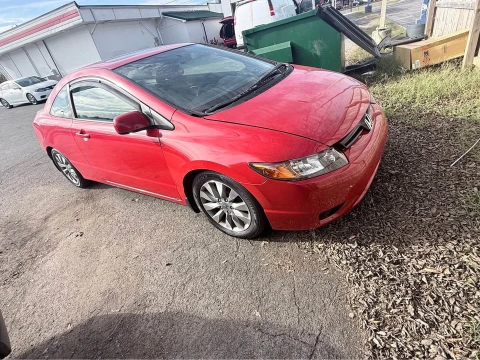 2010 Honda Civic 8th Gen - Image 6 of 9
