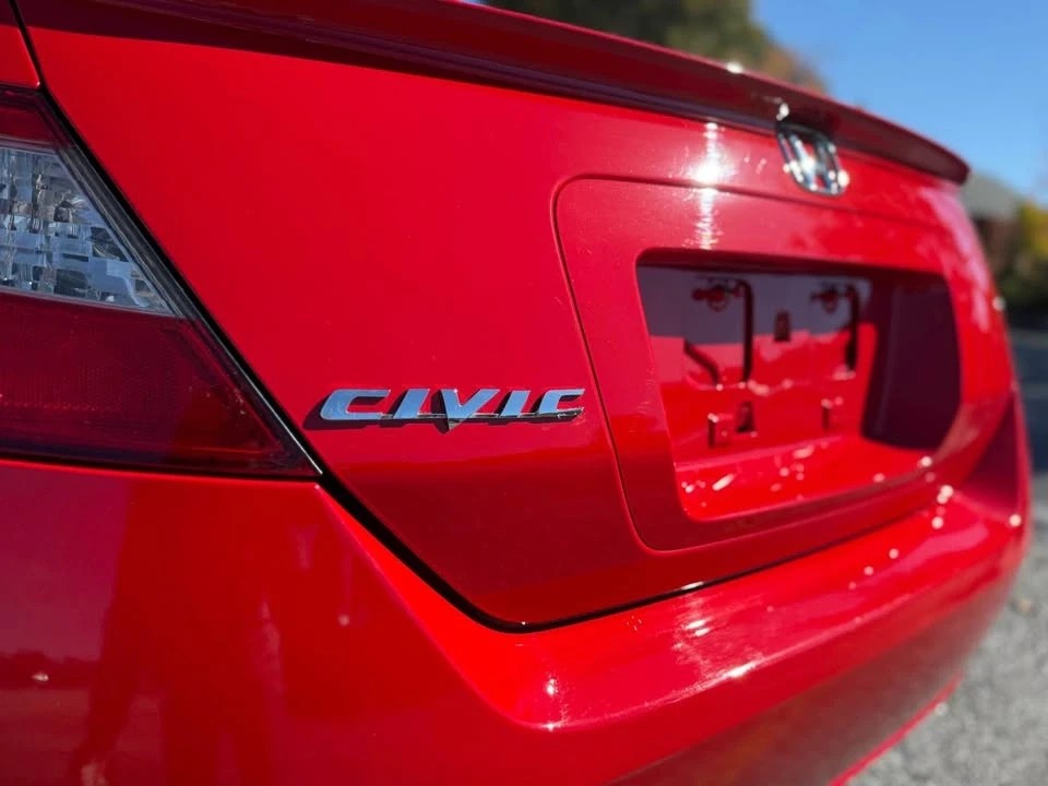2010 Honda Civic 8th Gen - Image 9 of 15