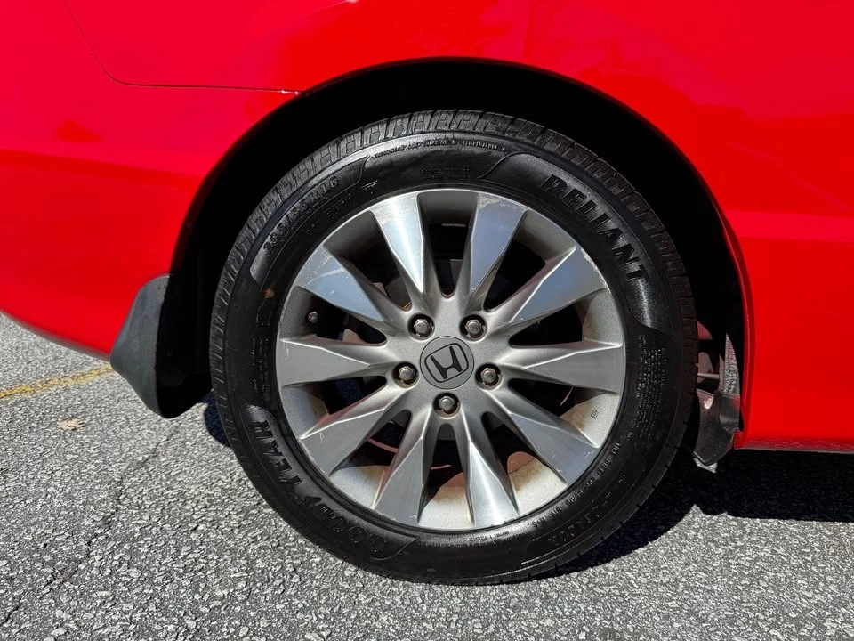 2010 Honda Civic 8th Gen - Image 13 of 15