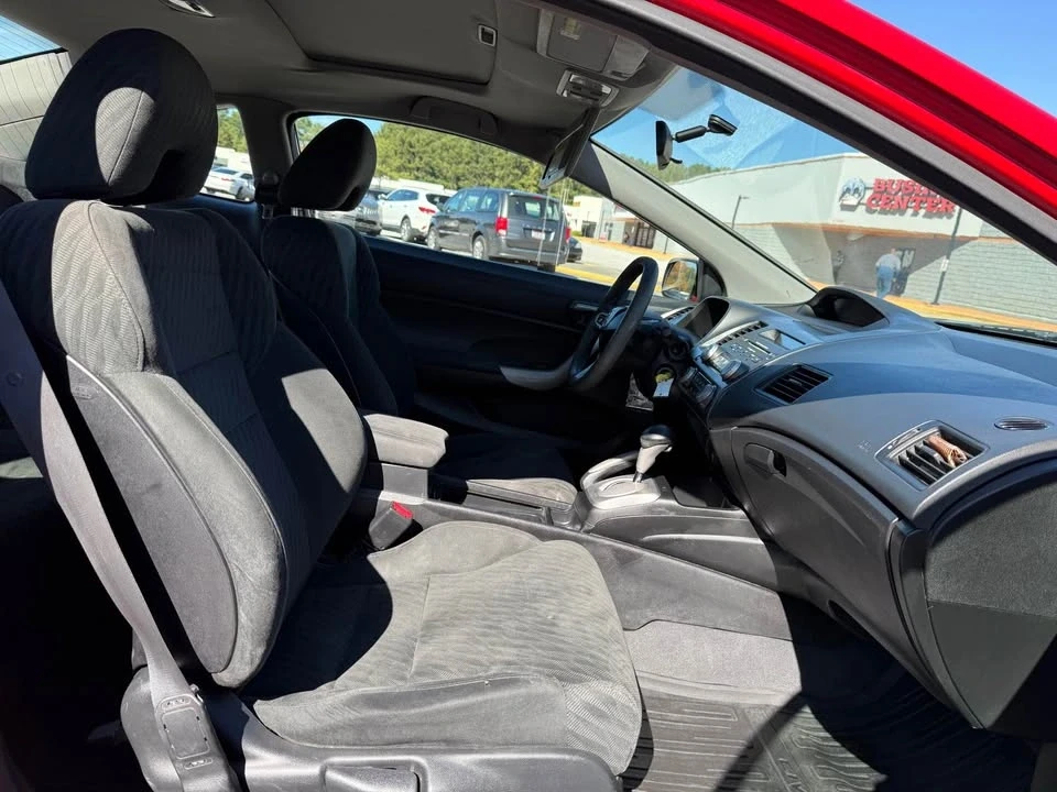 2010 Honda Civic 8th Gen - Image 8 of 15