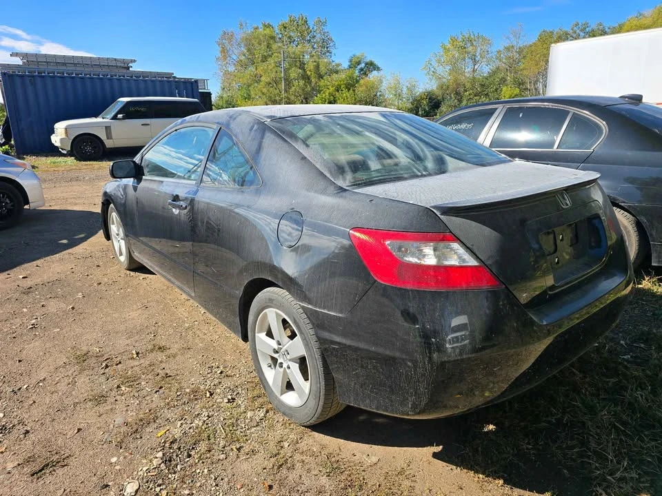 2010 Honda Civic 8th Gen - Image 8 of 8