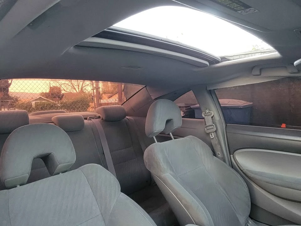 2010 Honda Civic 8th Gen - Image 6 of 7