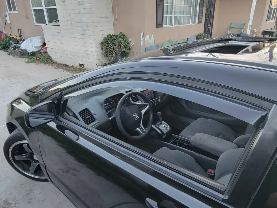 2010 Honda Civic 8th Gen - Image 7 of 7