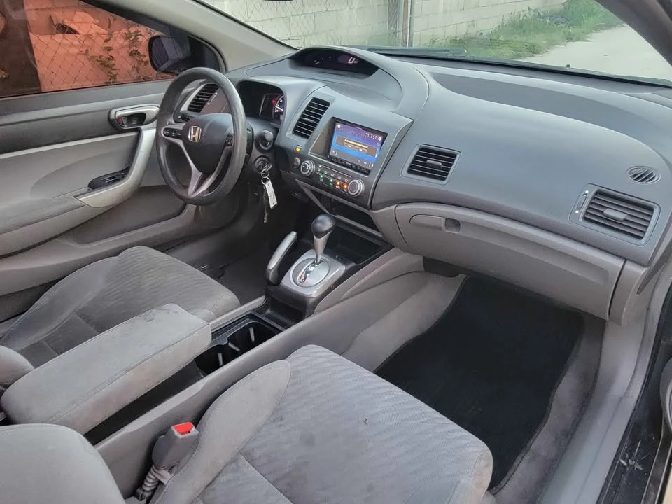 2010 Honda Civic 8th Gen - Image 4 of 7