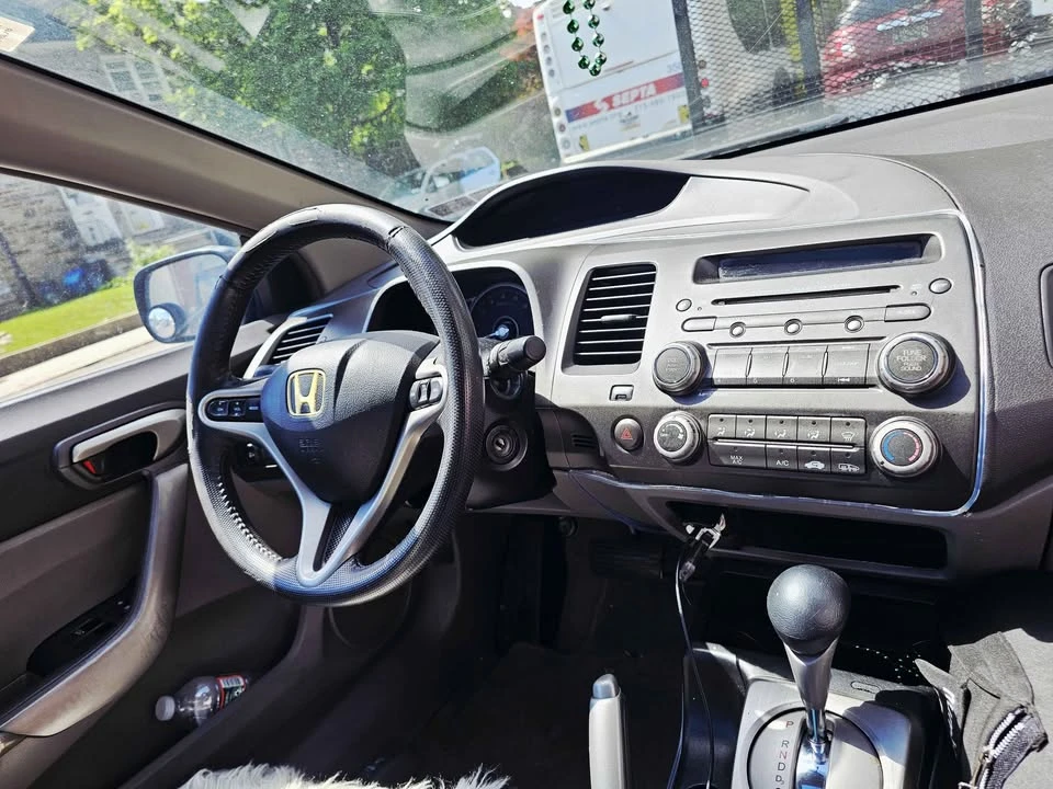 2010 Honda Civic 8th Gen - Image 4 of 6