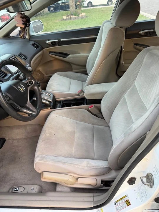 2010 Honda Civic 8th Gen - Image 10 of 12