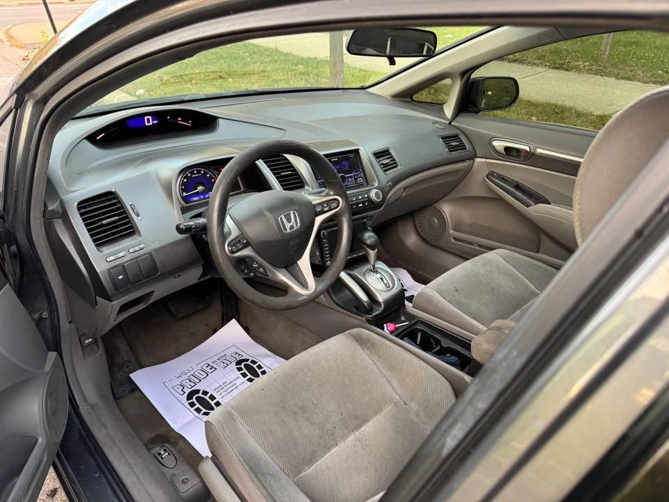 2010 Honda Civic 8th Gen - Image 15 of 18