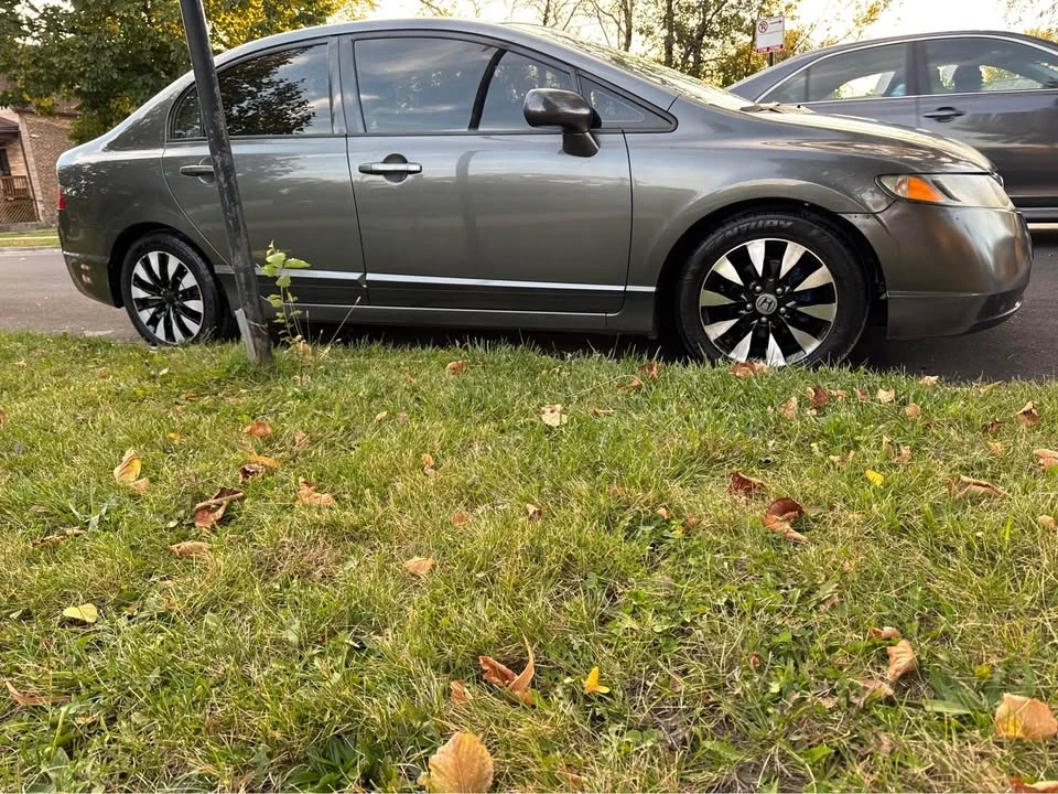 2010 Honda Civic 8th Gen - Image 4 of 18
