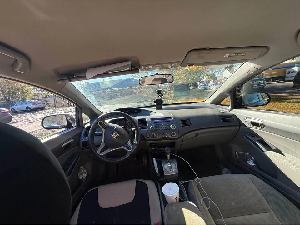 2010 Honda Civic 8th Gen - Image 7 of 20