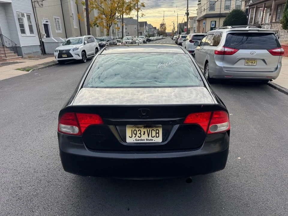 2010 Honda Civic 8th Gen - Image 9 of 20