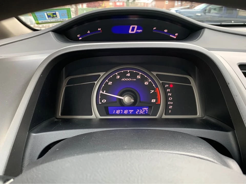 2010 Honda Civic 8th Gen - Image 12 of 13