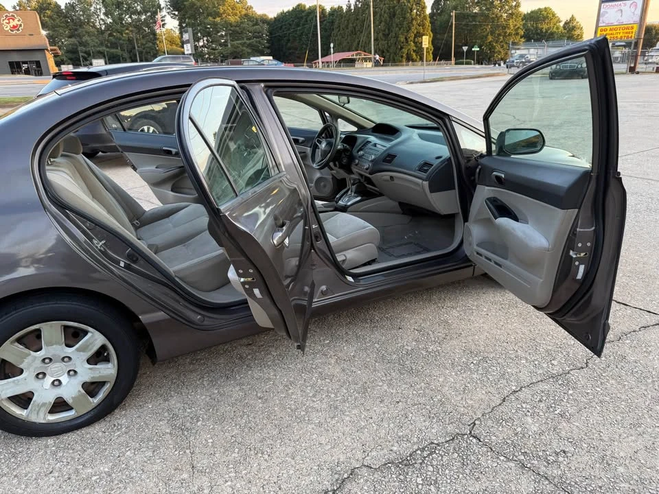 2010 Honda Civic 8th Gen - Image 14 of 16
