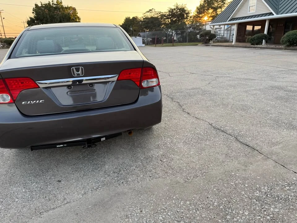 2010 Honda Civic 8th Gen - Image 6 of 16
