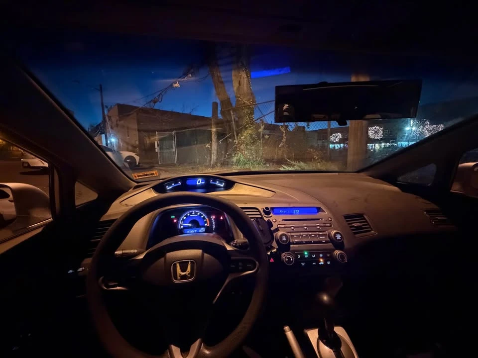 2010 Honda Civic 8th Gen - Image 4 of 6