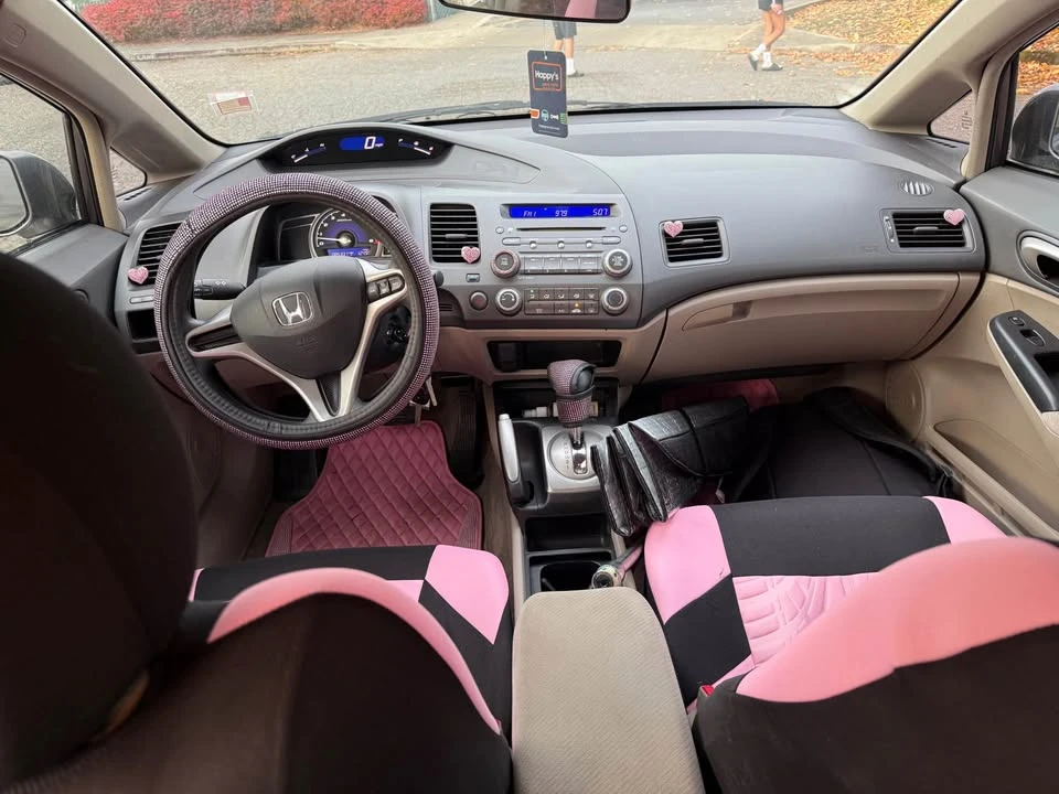 2010 Honda Civic 8th Gen - Image 8 of 8