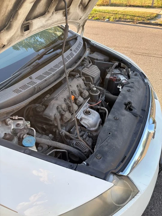 2010 Honda Civic 8th Gen - Image 10 of 17