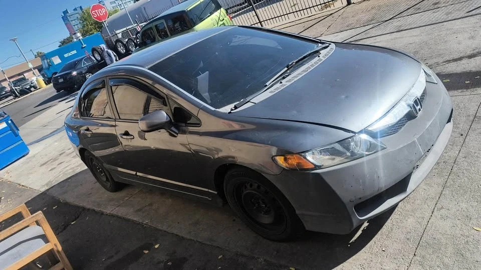 2010 Honda Civic 8th Gen - Image 4 of 6