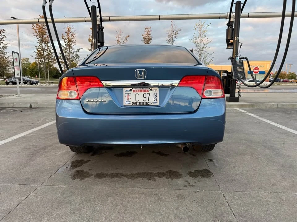 2010 Honda Civic 8th Gen - Image 4 of 11