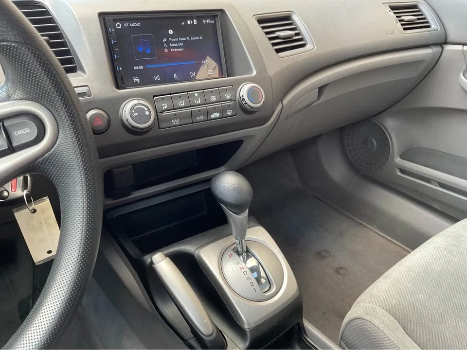 2010 Honda Civic 8th Gen - Image 13 of 17